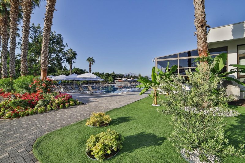Antalya utazás Nashira City Resort Hotel