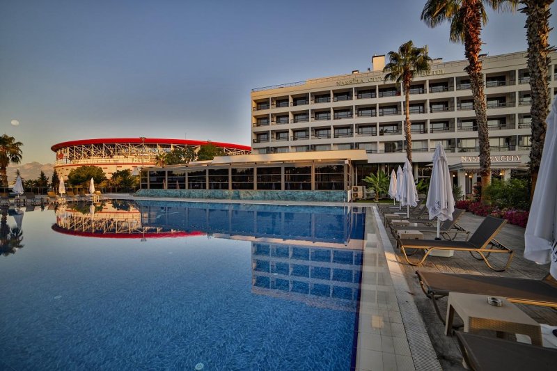 Antalya utazás Nashira City Resort Hotel