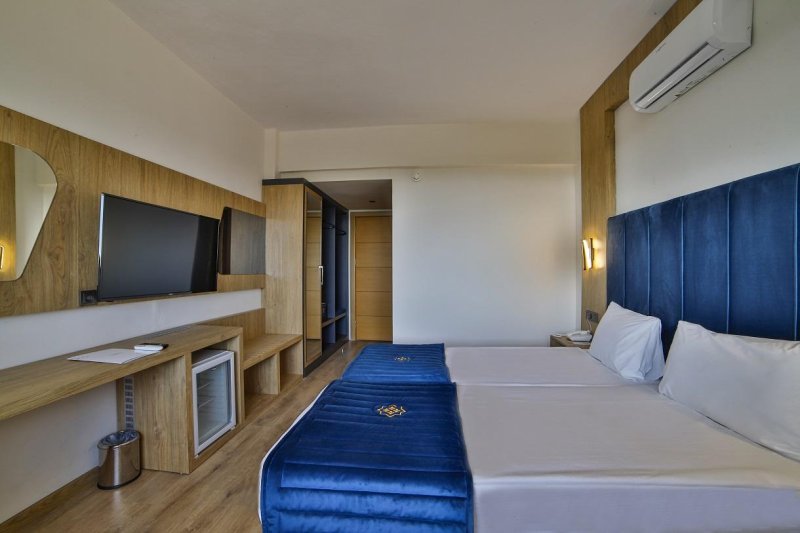 Antalya utazás Nashira City Resort Hotel