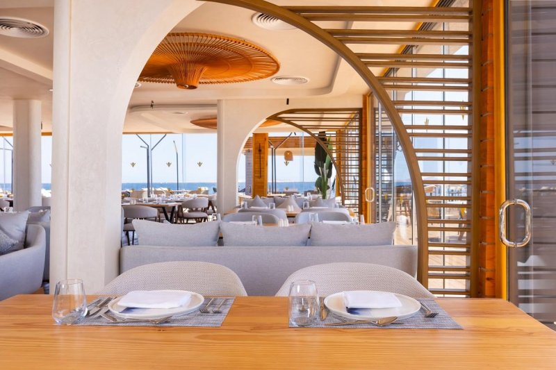 Sharm El-Sheikh utazás Rixos Radamis