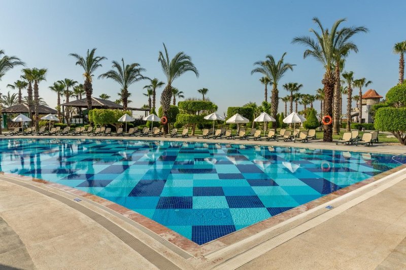 Antalya utazás Sherwood Exclusive Lara