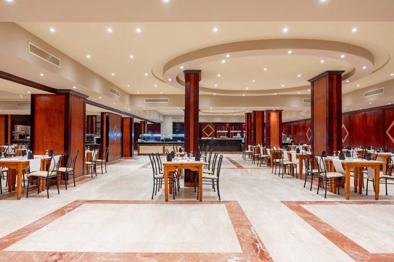 Hurghada utazás Sunrise Alora Aqua Park Resort