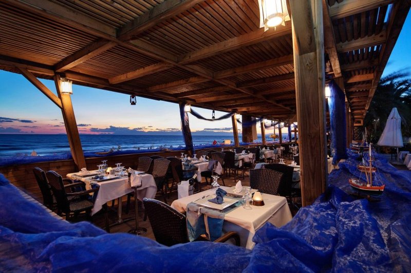 Side utazás Sunrise Queen Resort Hotel