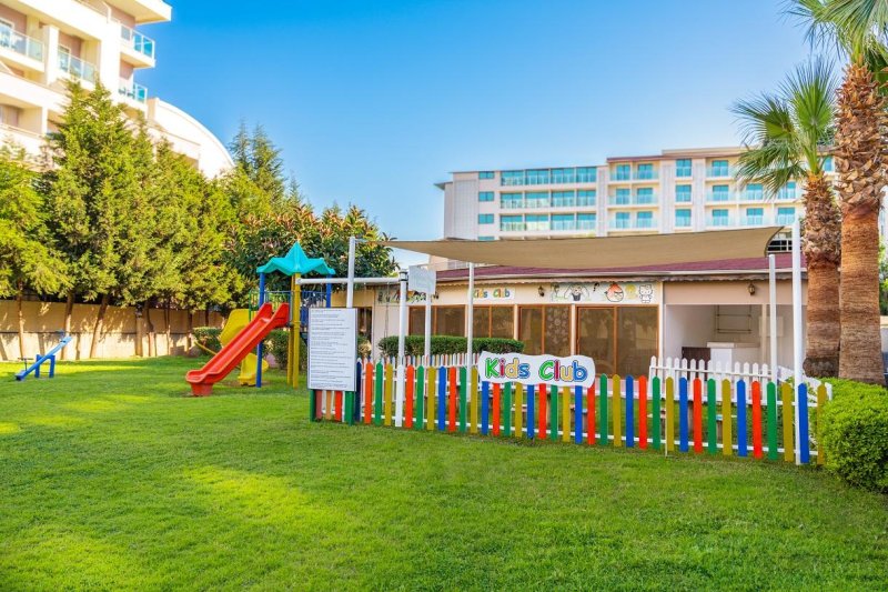 Alanya utazás Villa Sunflower Beach Hotel 