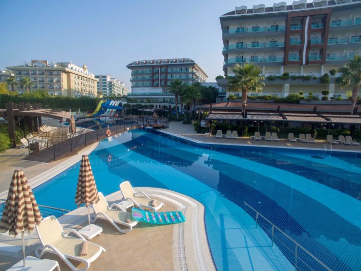 Adalya Ocean Deluxe Hotel Side