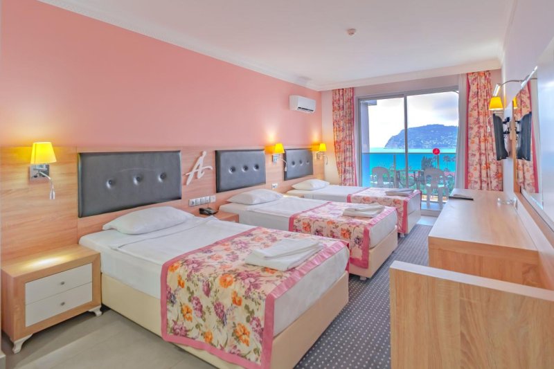 Alanya utazás Ananas Hotel