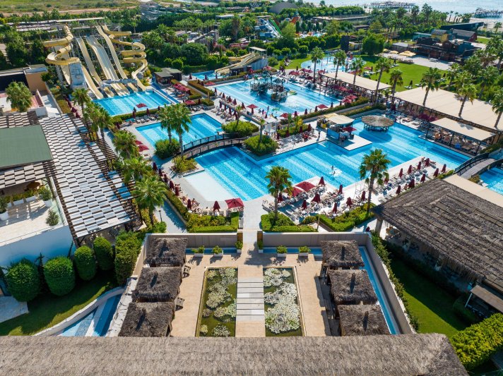 Antalya utazás Aska Lara