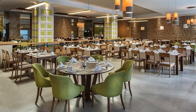 Antalya utazás Aska Lara