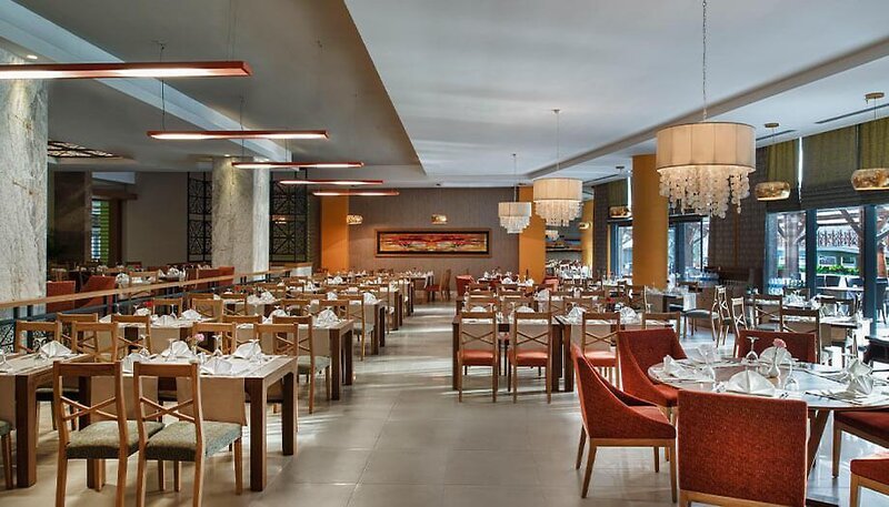 Antalya utazás Aska Lara