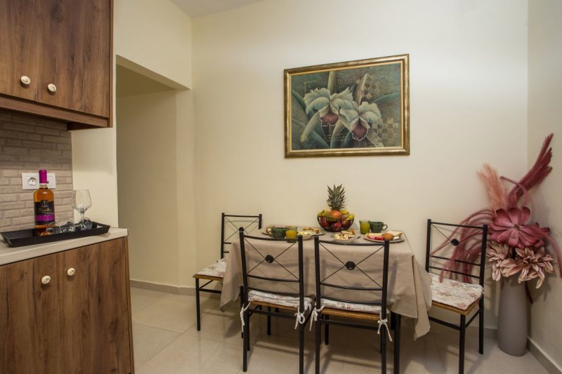 Rodosz utazás Casa Lyristis