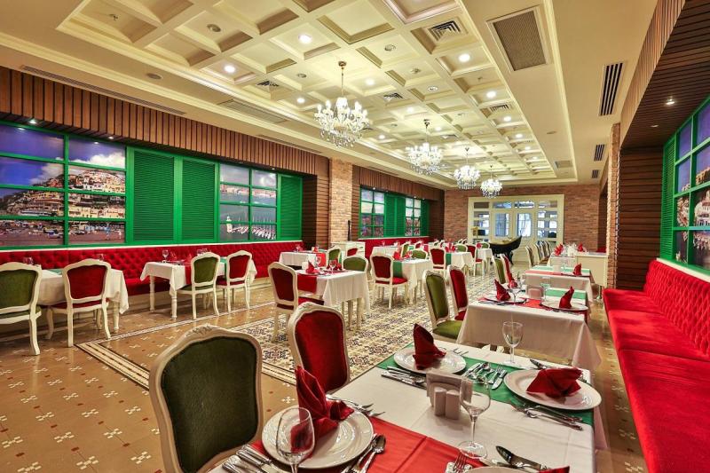 Diamond Excellence Resort Spa Side