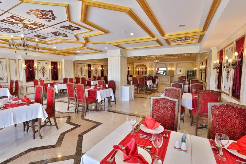 Diamond Excellence Resort Spa Side