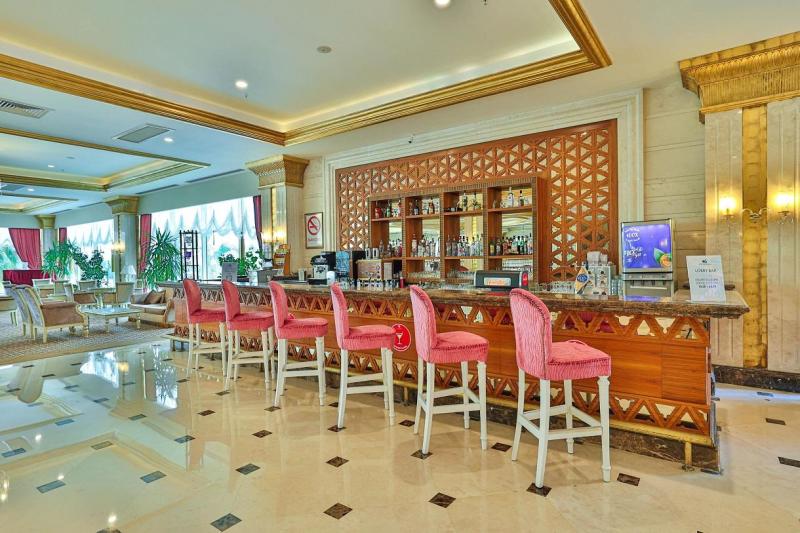 Diamond Excellence Resort Spa Side