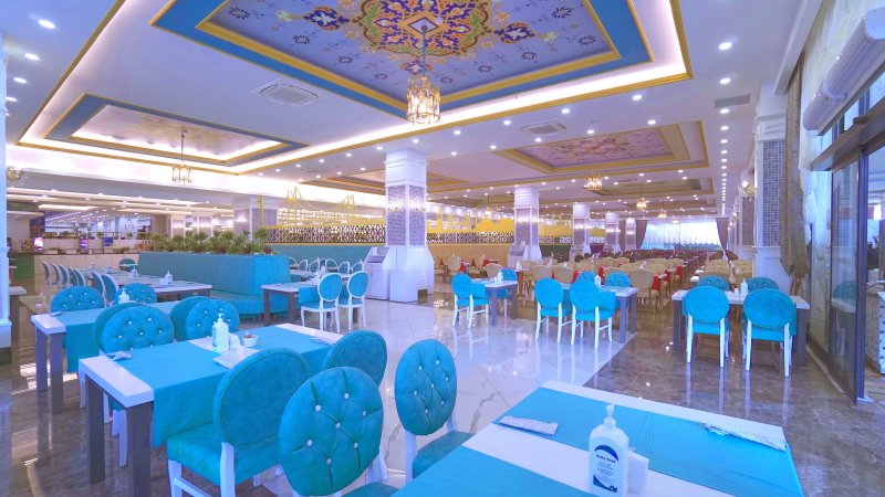 Dream World Palace Side