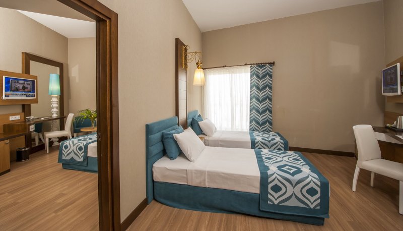 Dream World Resort Side