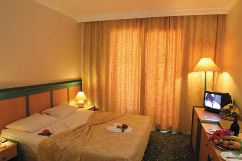 Kemer utazás Fame Residence Goynuk