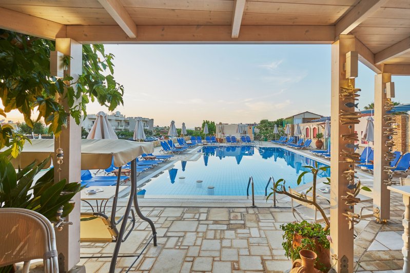 Kréta utazás Golden Bay Aparthotel