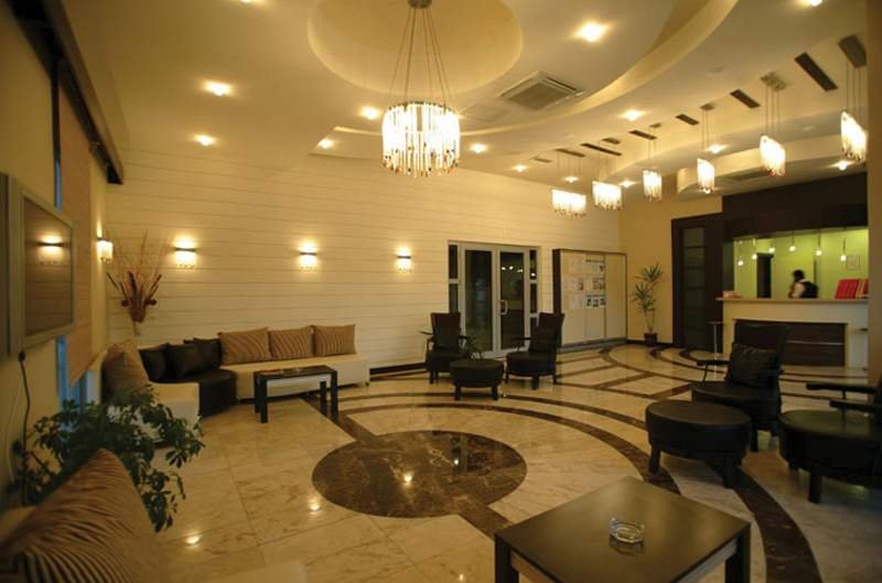 Lavitas Hotel Side