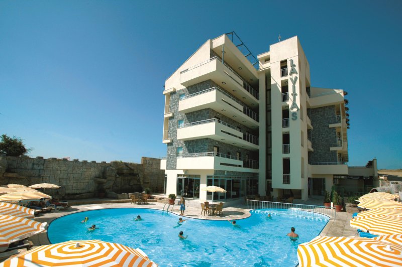 Lavitas Hotel Side