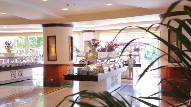 Antalya utazás Liberty Lara