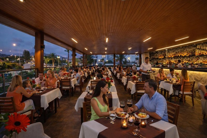 Alanya utazás Oji Beach Hotel (ex. Opia Hotel)