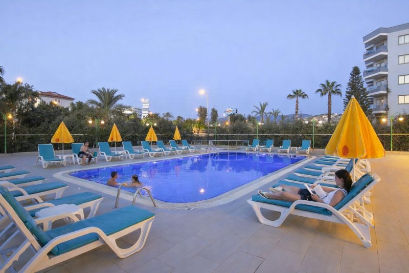 Alanya utazás Oji Beach Hotel (ex. Opia Hotel)