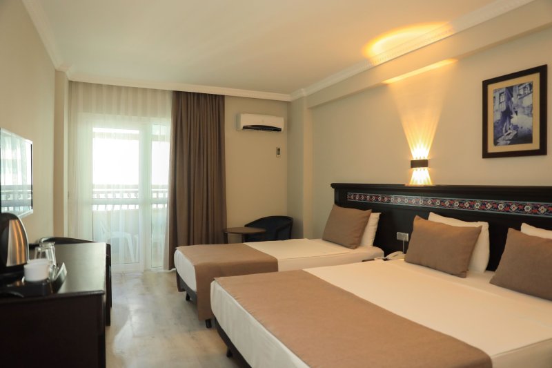 Alanya utazás Parador Sky Hotel