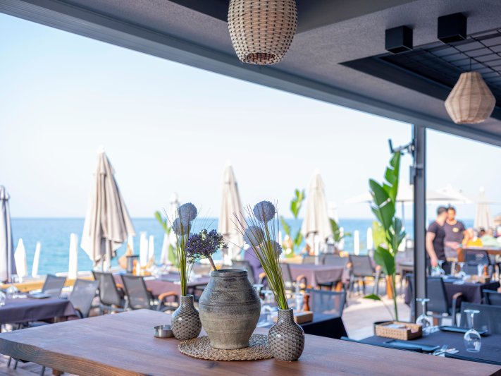 Alanya utazás Royalisa Palmiye Beach