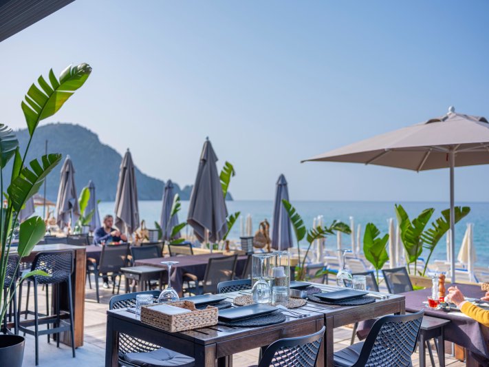 Alanya utazás Royalisa Palmiye Beach