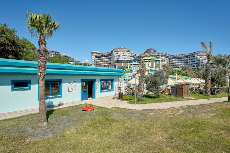 Seaden Sea Planet Resort & Spa Side
