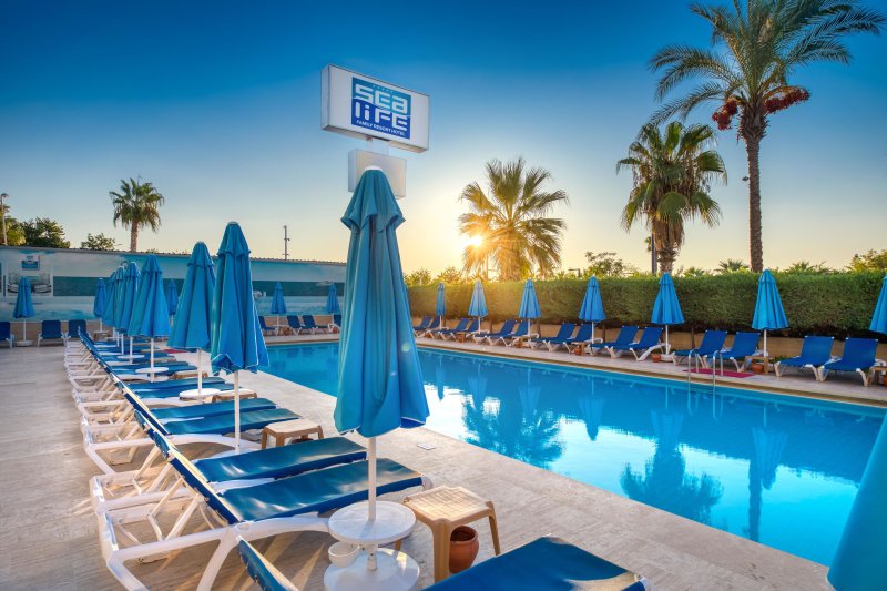 Antalya utazás Sealife Family Resort