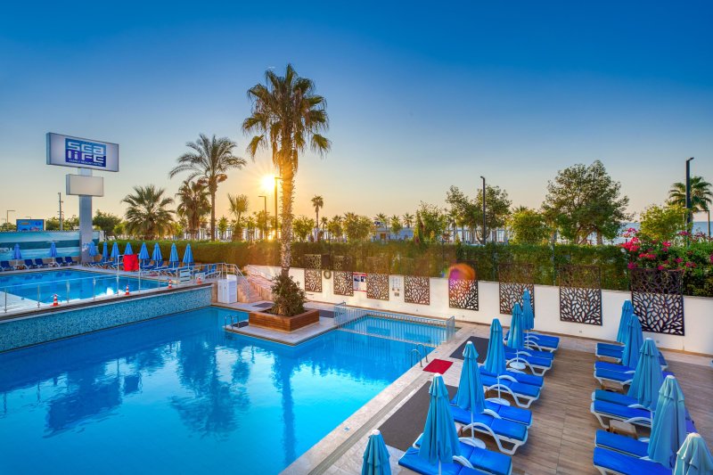 Antalya utazás Sealife Family Resort