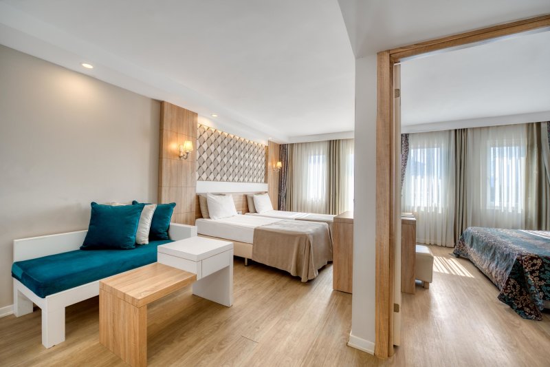 Antalya utazás Sealife Family Resort