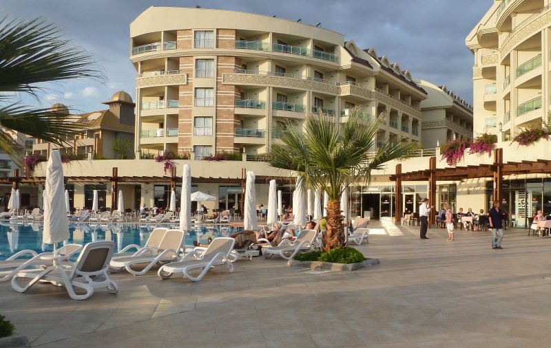 Seamelia Beach Side