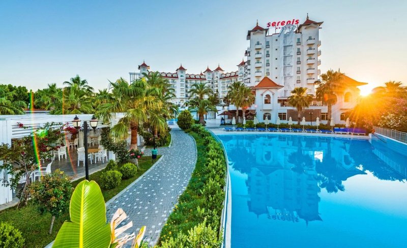 Serenis Hotel Side