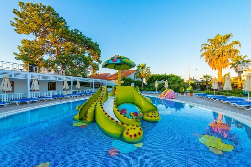 Side utazás Serenis Hotel