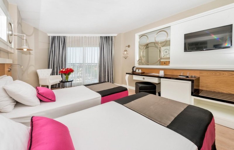 Side utazás Serenis Hotel