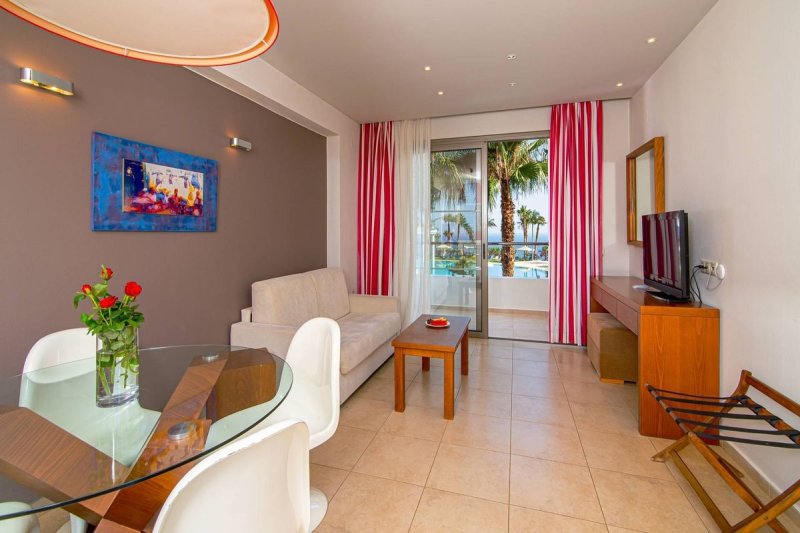 Kréta utazás The Noverian Scenic Malia 5* Hilltop Villa Resort
