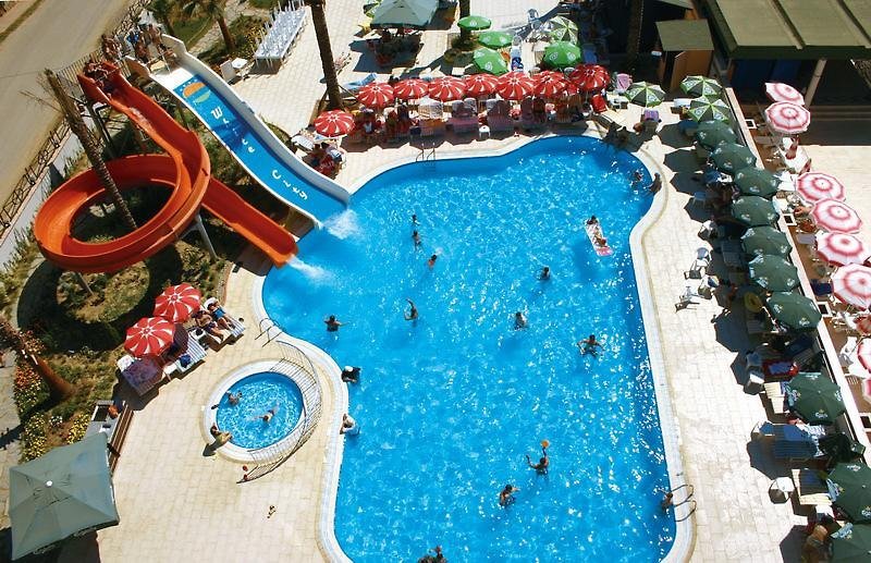 Alanya utazás White City Beach Hotel