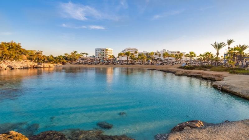 Dél-Ciprus Ayia Napa utazás Adams Beach Hotel