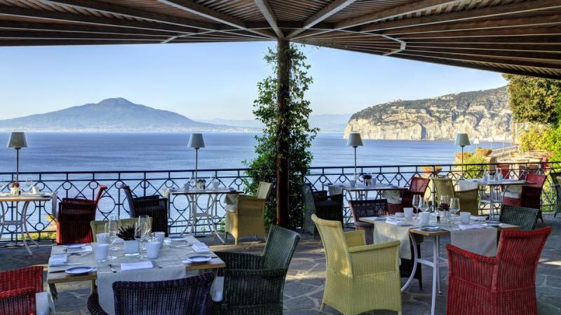 Nápoly Sorrento utazás Grand Hotel Ambasciatori