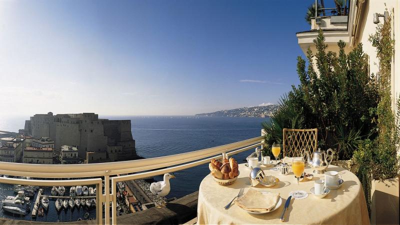 Nápoly Sorrento utazás Grand Hotel Vesuvio