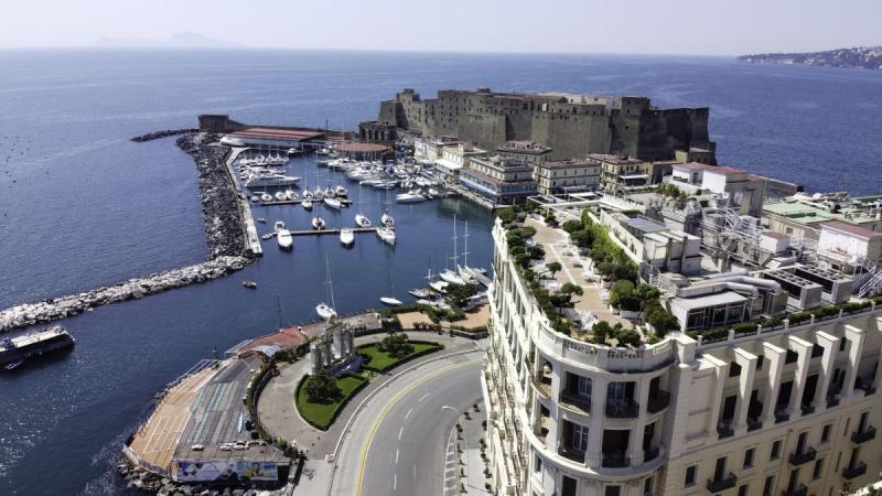 Nápoly Sorrento utazás Grand Hotel Vesuvio