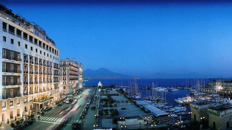 Nápoly Sorrento utazás Grand Hotel Vesuvio