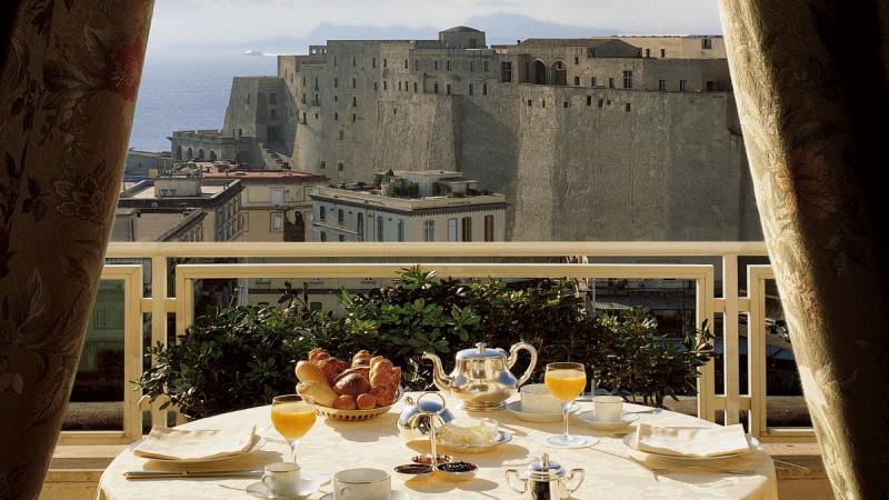 Nápoly Sorrento utazás Grand Hotel Vesuvio