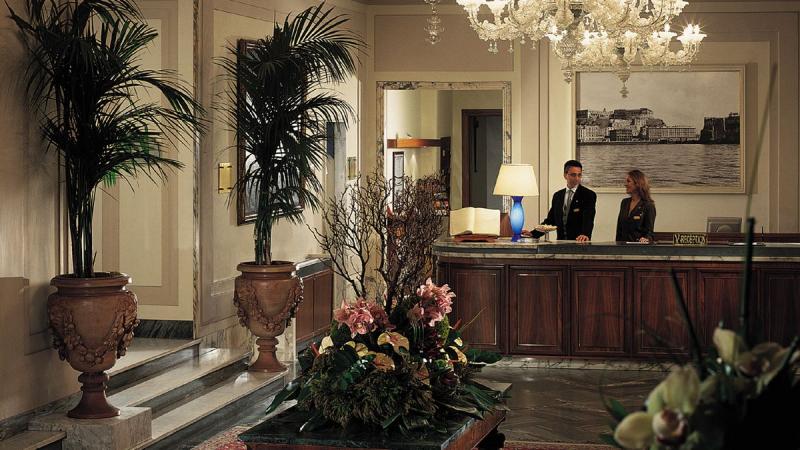 Nápoly Sorrento utazás Grand Hotel Vesuvio