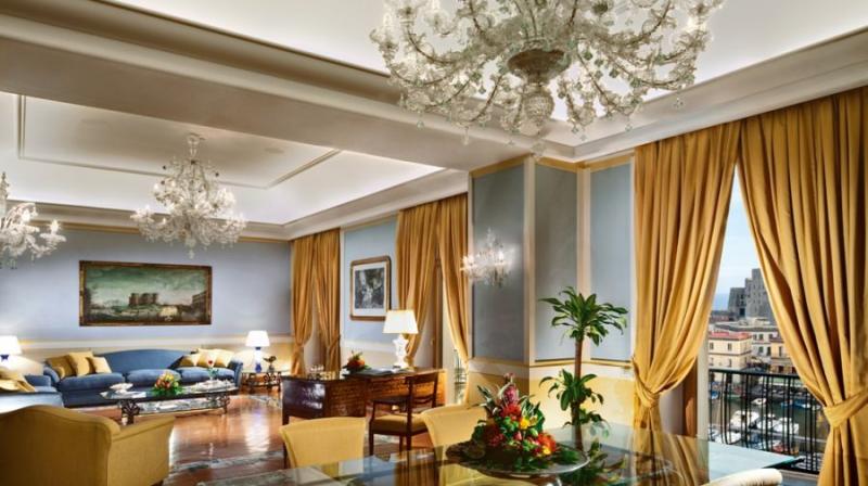 Nápoly Sorrento utazás Grand Hotel Vesuvio