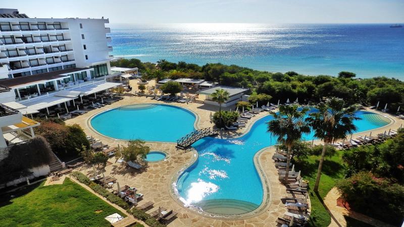 Dél-Ciprus Ayia Napa utazás Grecian Bay Hotel