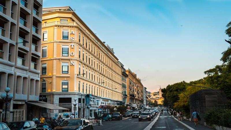 Nizza utazás Hotel Aston La Scala