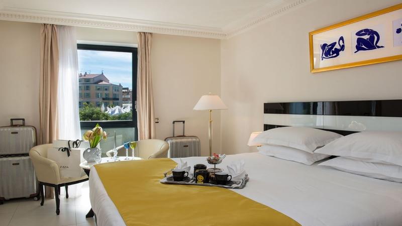 Nizza utazás Hotel Aston La Scala